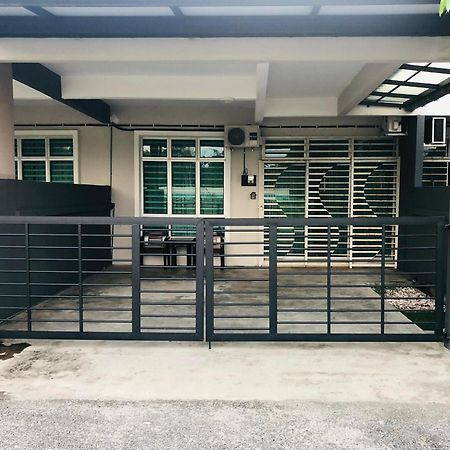 M2H Homestay Kuantan Dış mekan fotoğraf
